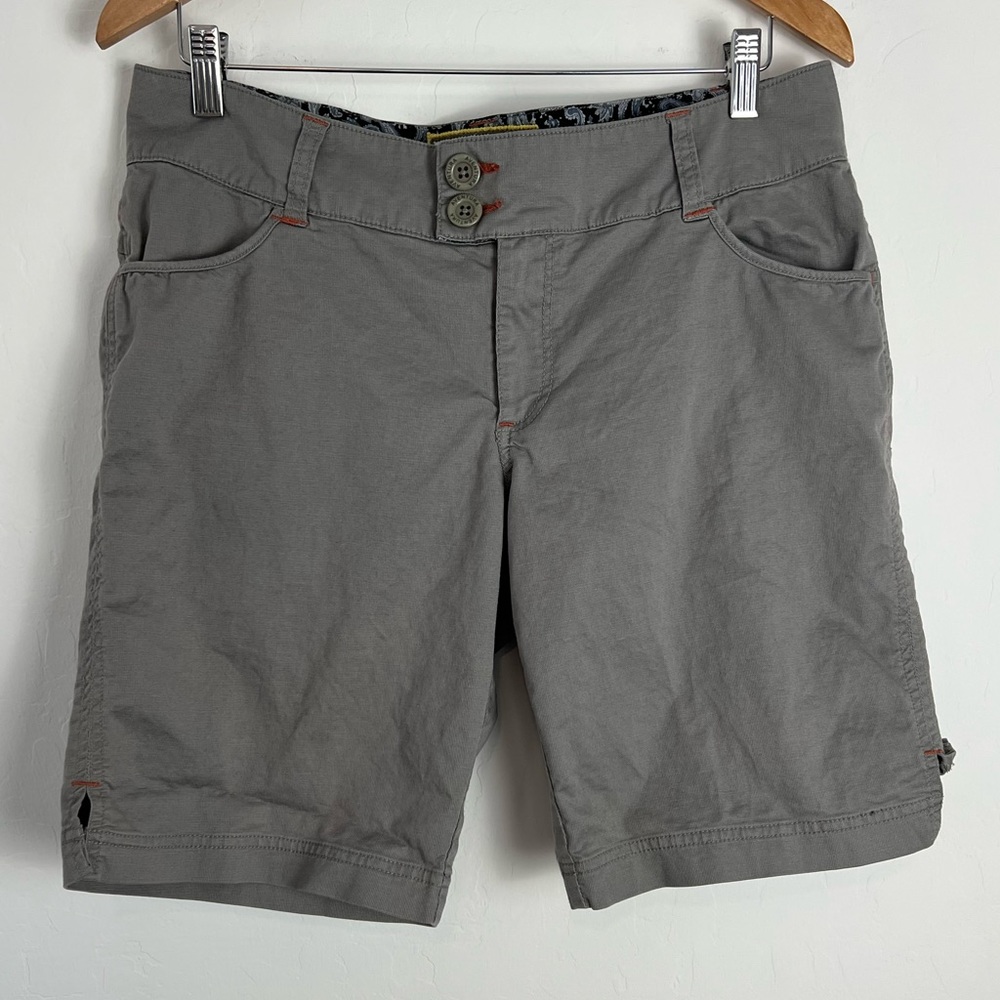 Women’s Short size 10 gray